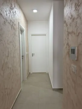 Sale, two bedroom apartment, 71m², Bečići, Budva - image 9