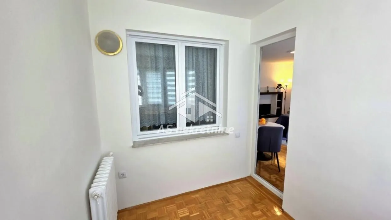 Izdavanje, dvosoban stan, 46m², Slavija, Vračar Sve Podlokacije