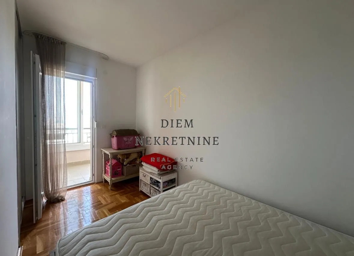 Sale, two bedroom apartment, 69m², Centar, Bar
