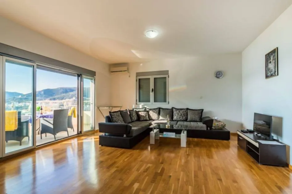 Sale, two bedroom apartment, 75m², Rafailovići, Budva