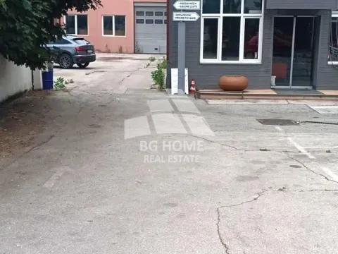 Rent, office space, 1400m², Zemun Centar, Zemun Sve Podlokacije - image 20