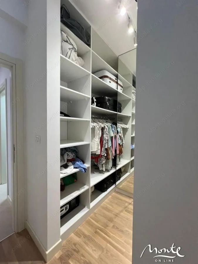 Sale, one bedroom apartment, 54m², Dobrota, Kotor