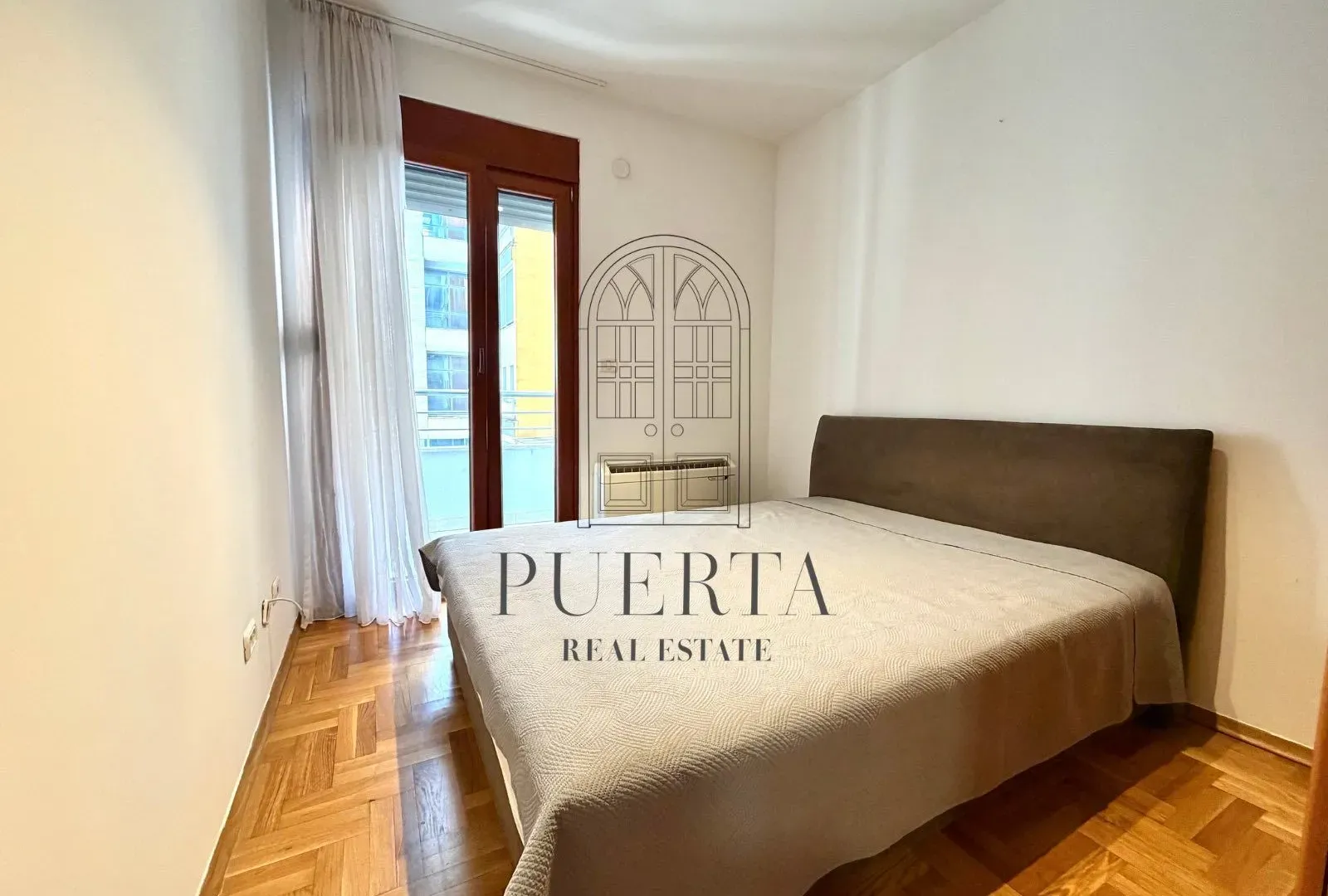 Rent, one bedroom apartment, 40m², Pobrežje, Podgorica