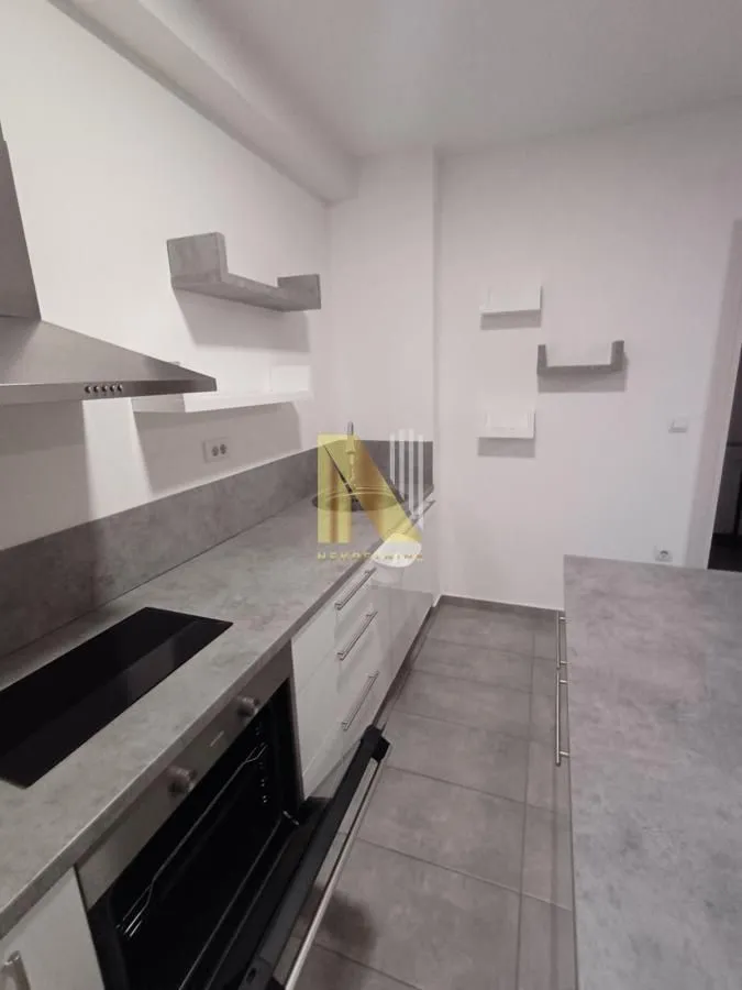 Prodaja, dvosoban stan, 43m², Salajka, Novi Sad Sve Podlokacije