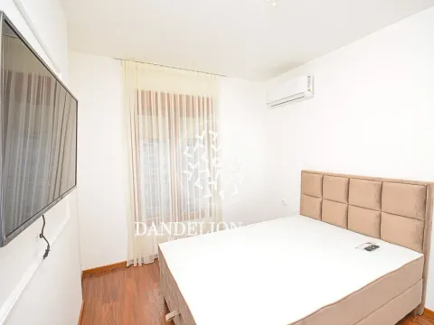 Izdavanje, dvosoban stan, 72m², Master Kvart, Podgorica - image 24