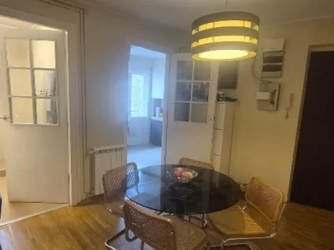 Sale, two bedroom apartment, 74m², Kalenić Pijaca, Vračar Sve Podlokacije - image 5