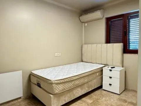 Izdavanje, četvorosoban stan, 79m², Velji Vinogradi, Budva - image 13