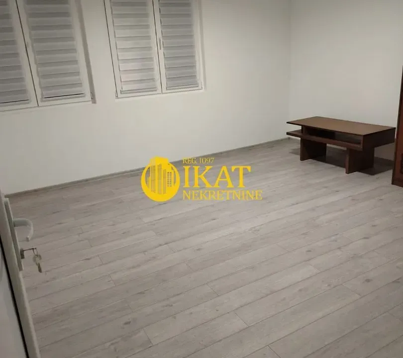 Izdavanje, jednosoban stan, 45m², Čukarica, Beograd