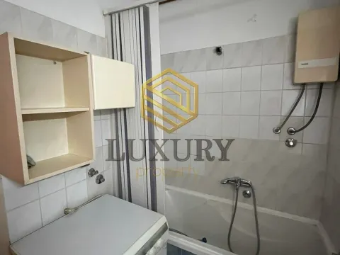 Rent, two bedroom apartment, 70m², Centar, Podgorica - image 12