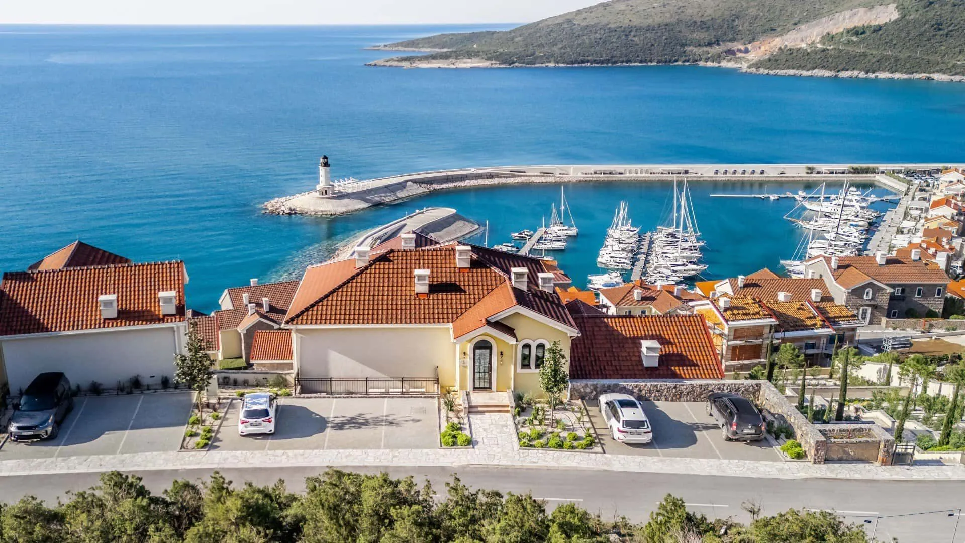 Sale, two bedroom apartment, 105m², Kotor, Crna Gora