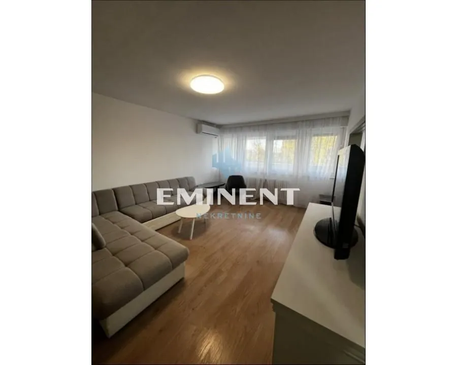 Rent, four bedroom apartment, 96m², Novi Beograd Blok 70, Novi Beograd Sve Podlokacije