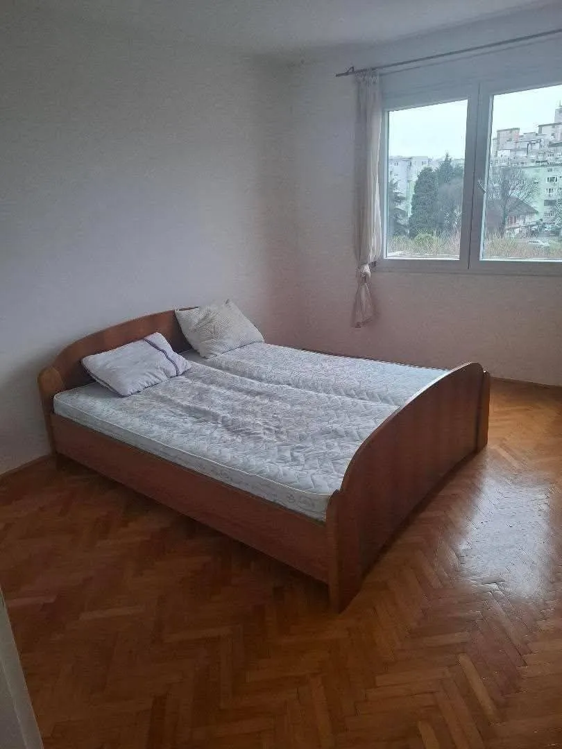 Prodaja, jednosoban stan, 42m², Drač, Podgorica