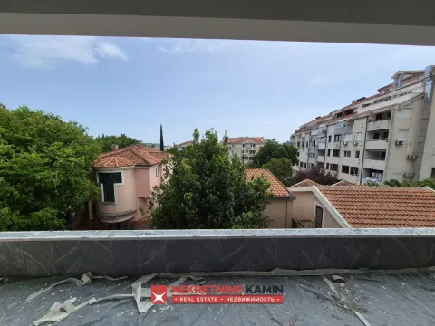 Prodaja, dvosoban stan, 77m², Podkošljun, Budva - image 14