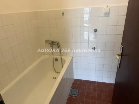 Sale, studio apartment, 27m², Ruma, Srbija - image 5