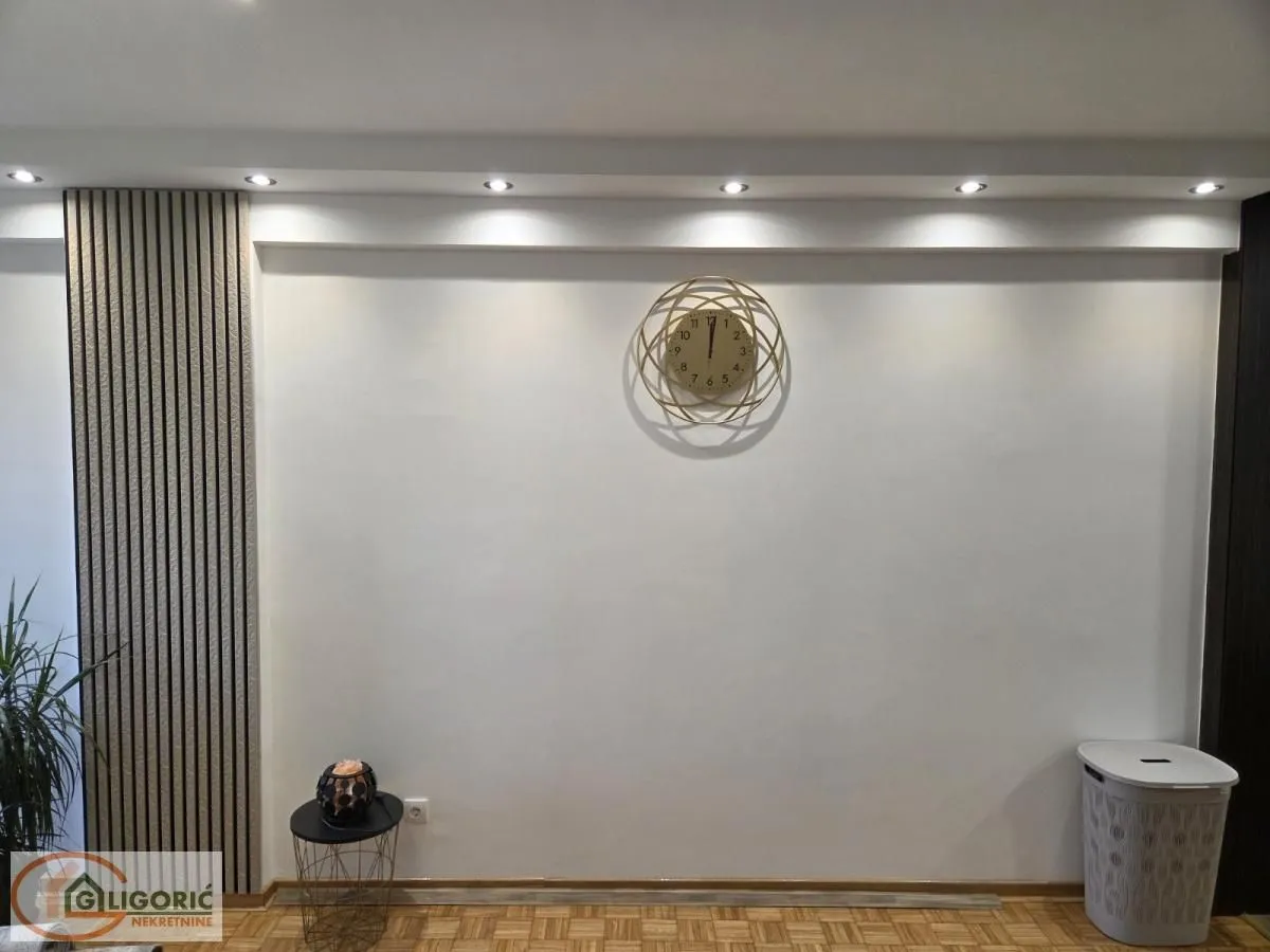 Rent, one bedroom apartment, 42m², Novi Beograd Blok 30, Novi Beograd Sve Podlokacije