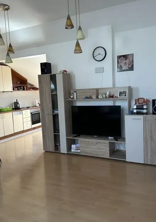 Prodaja, dvosoban stan, 79m², Centar, Jagodina