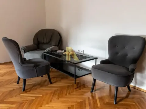 Izdavanje, kuća, 300m², Beočin, Srbija - image 21