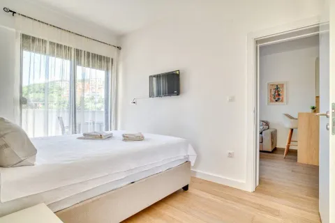 Izdavanje, jednosoban stan, 53m², Budva, Crna Gora - image 15