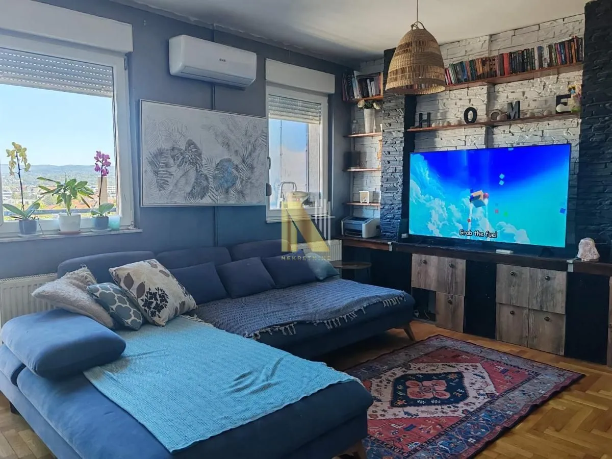 Prodaja, četvorosoban stan, 70m², Bulevar Evrope, Novi Sad Sve Podlokacije