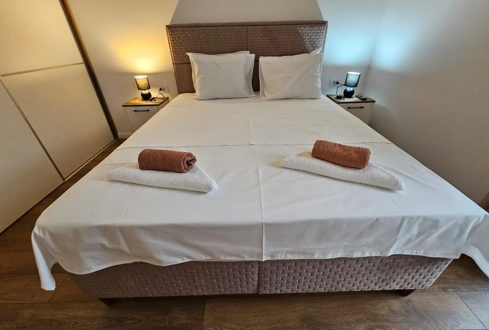 Izdavanje, dvosoban stan, 58m², Bijela, Herceg Novi