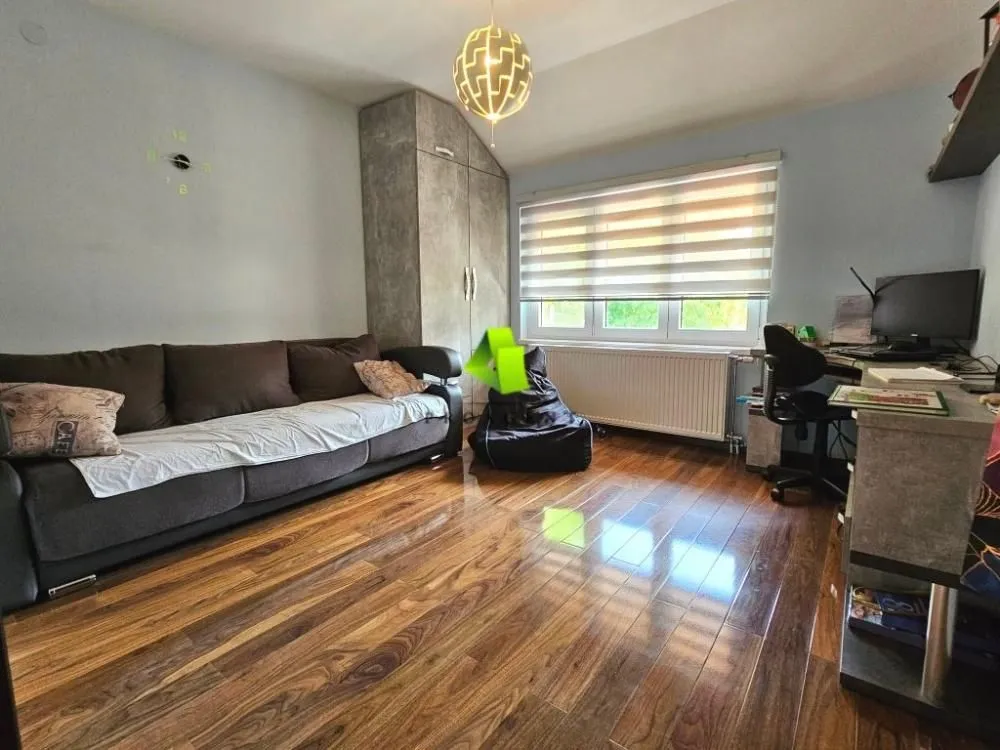 Prodaja, kuća, 180m², Donja Vrežina, Niš