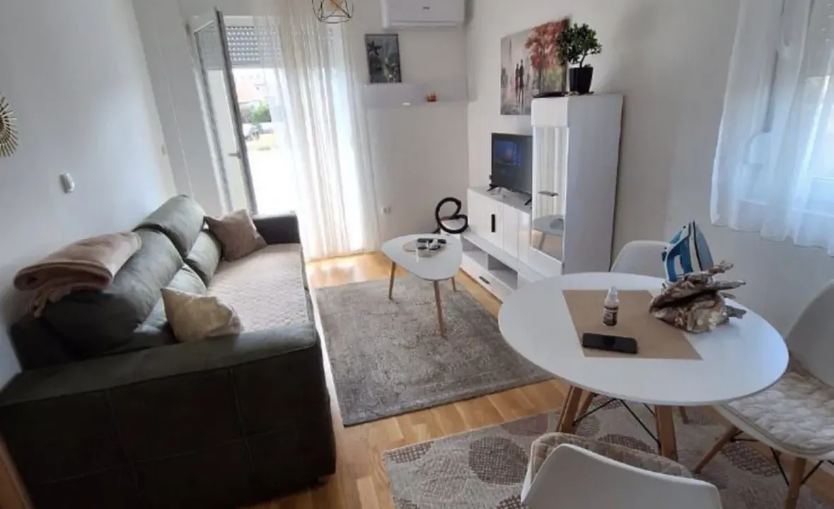 Izdavanje, jednosoban stan, 35m², Zabjelo, Podgorica