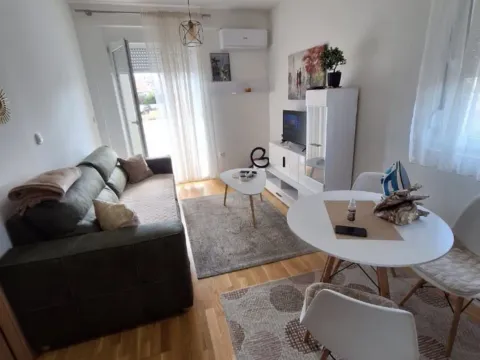 Rent, one bedroom apartment, 35m², Zabjelo, Podgorica - image 1