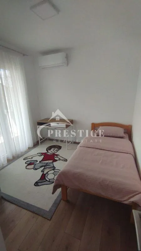 Rent, three bedroom apartment, 100m², Gorica C, Podgorica