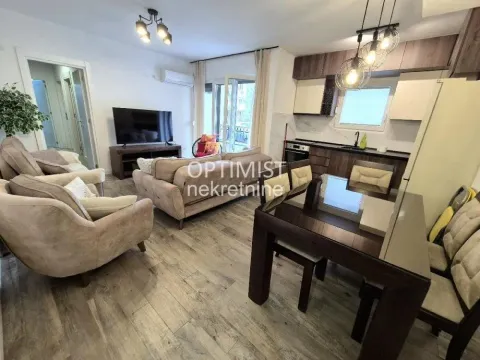 Izdavanje, trosoban stan, 57m², Bogoslovija, Palilula Sve Podlokacije - image 2