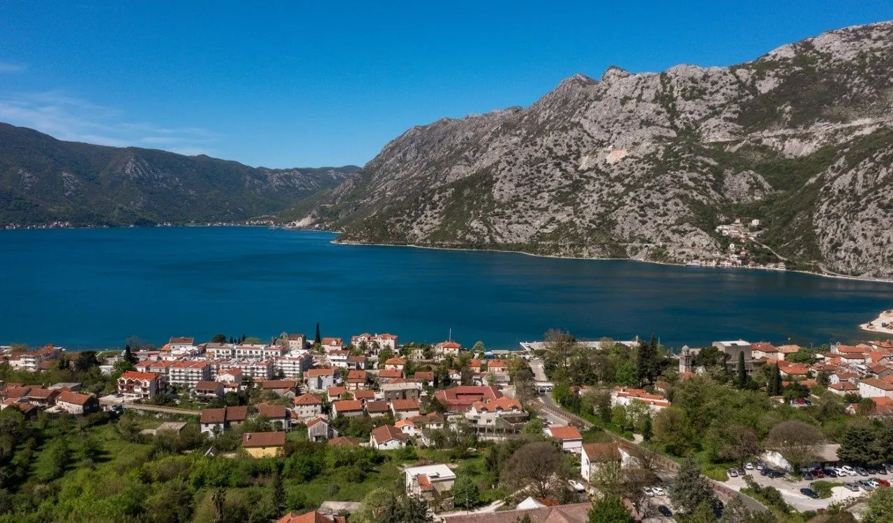 Prodaja, plac, 12941m², Risan, Kotor