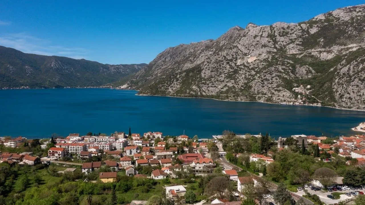 Prodaja, plac, 12941m², Risan, Kotor