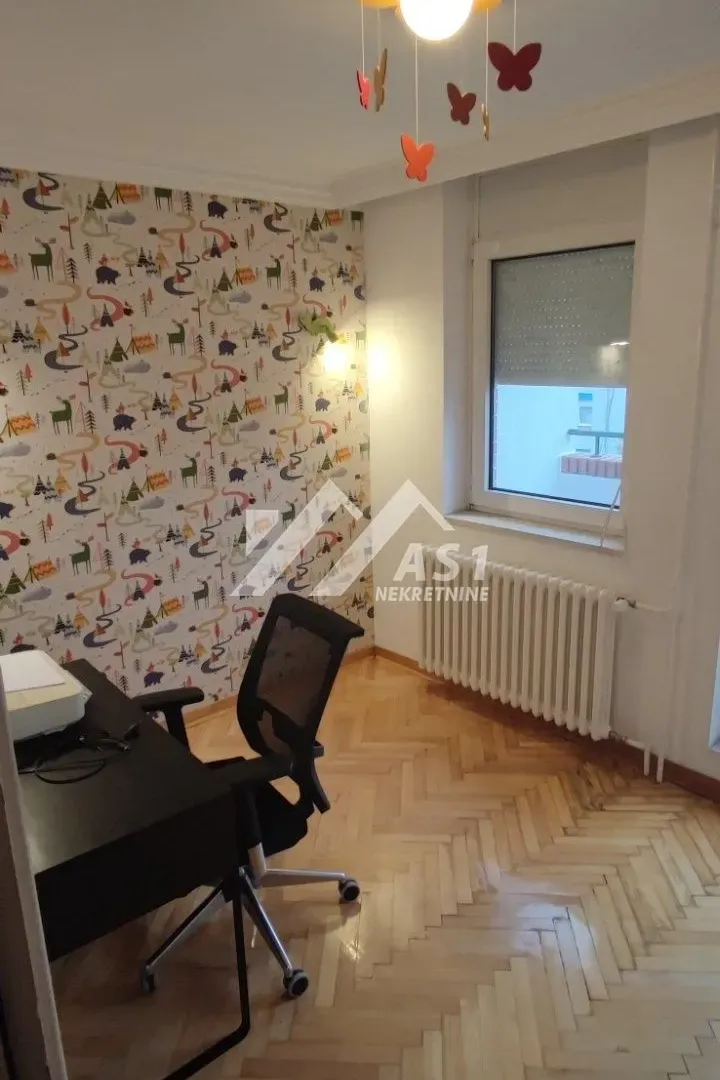 Izdavanje, trosoban stan, 80m², Novi Sad Sve Podlokacije, Novi Sad