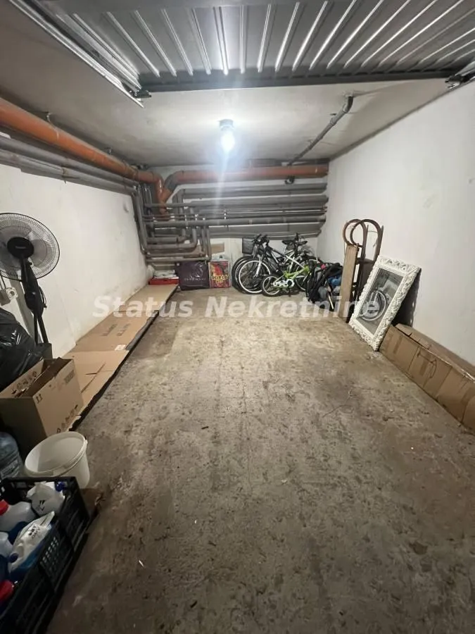 Prodaja, četvorosoban stan, 85m², Grbavica, Novi Sad Sve Podlokacije