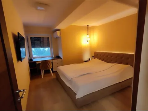 Izdavanje, dvosoban stan, 82m², Centar, Niš - image 11