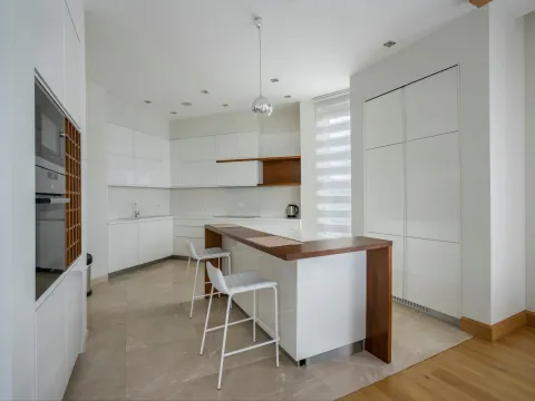 Rent, house, 600m², Blizikuće, Budva - image 16