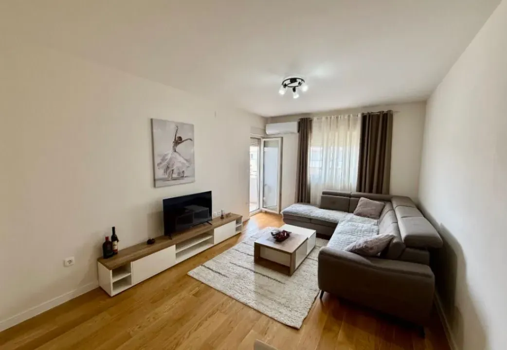 Rent, one bedroom apartment, 50m², Central Point, Podgorica