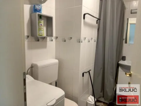 Izdavanje, garsonjera, 25m², Bulevar Oslobodjenja, Novi Sad Sve Podlokacije - image 8