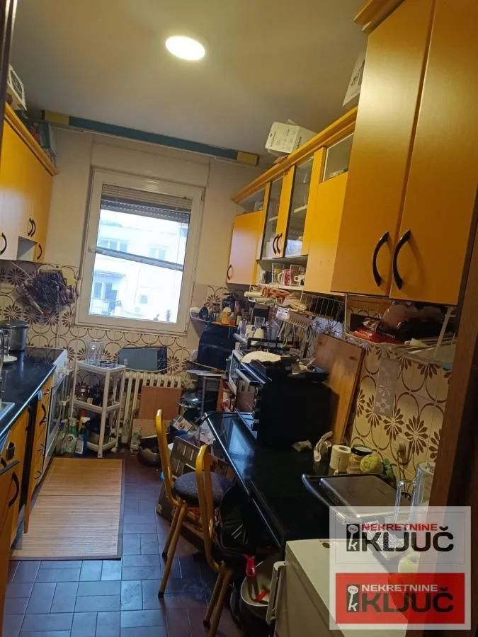 Prodaja, dvosoban stan, 77m², Centar, Novi Sad