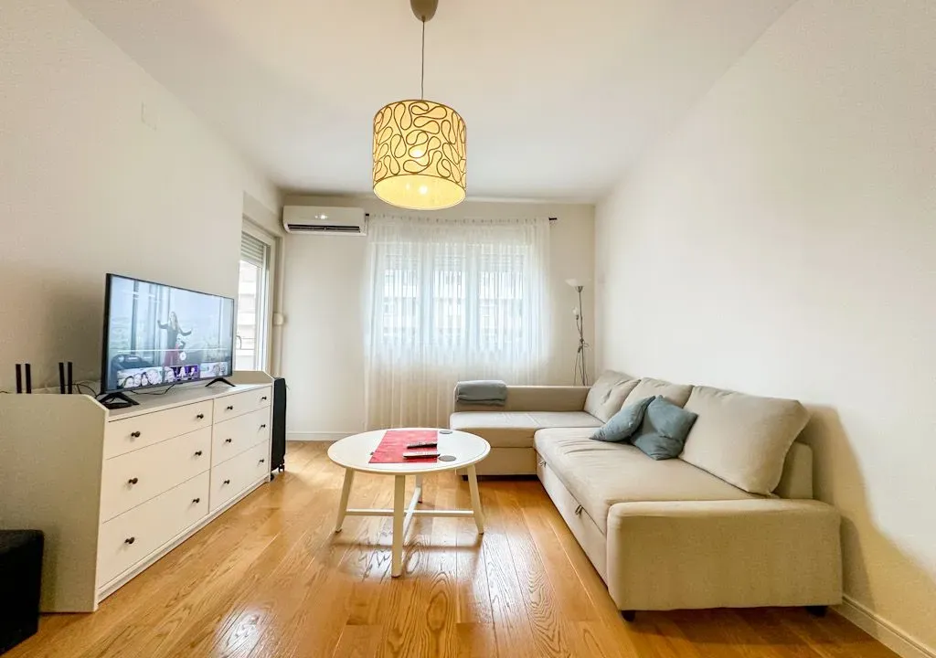Rent, one bedroom apartment, 49m², Central Point, Podgorica