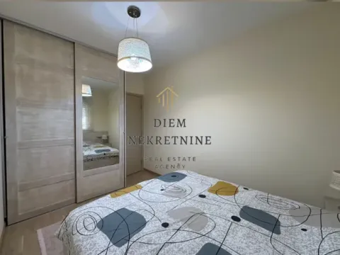 Rent, two bedroom apartment, 68m², City Kvart, Podgorica - image 12