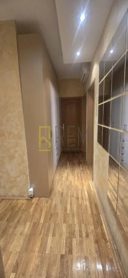 Prodaja, trosoban stan, 109m², Preko Morače, Podgorica