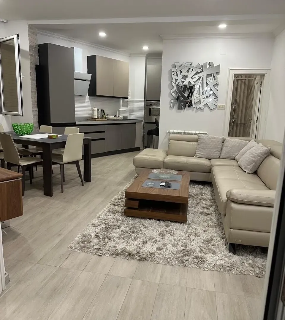 Izdavanje, jednosoban stan, 54m², Risan, Kotor