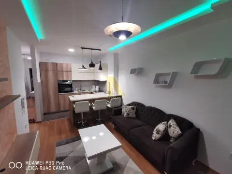 Izdavanje, jednosoban stan, 45m², Centar, Novi Sad - image 3