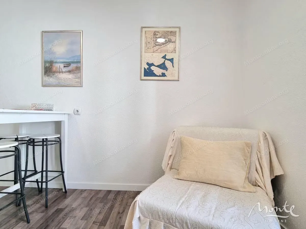 Prodaja, jednosoban stan, 34m², Grad, Kotor
