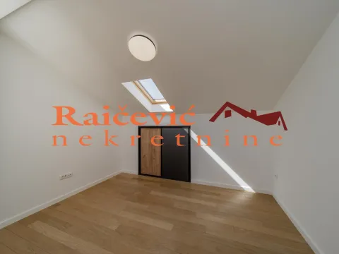 Sale, four bedroom apartment, 135m², Pančevo, Srbija - image 11