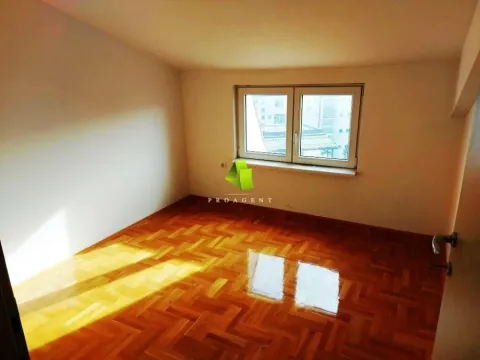 Sale, two bedroom apartment, 54m², Medijana, Niš - image 2