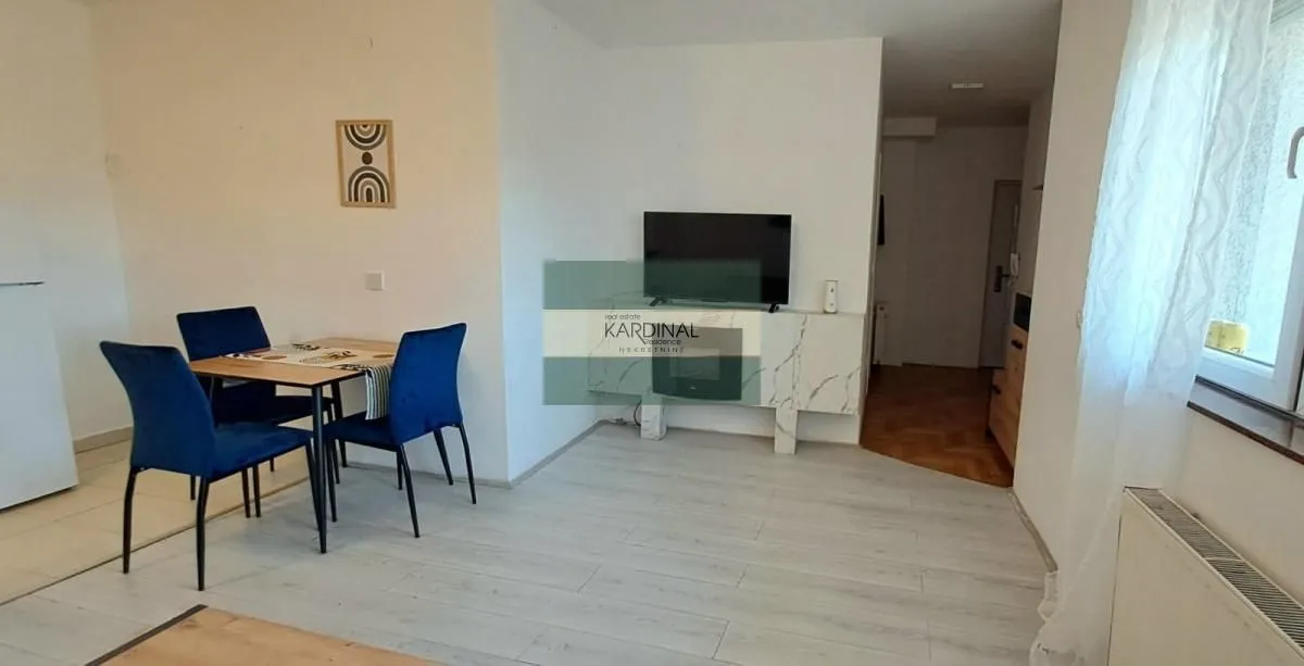 Prodaja, dvosoban stan, 56m², Rotkvarija, Novi Sad Sve Podlokacije