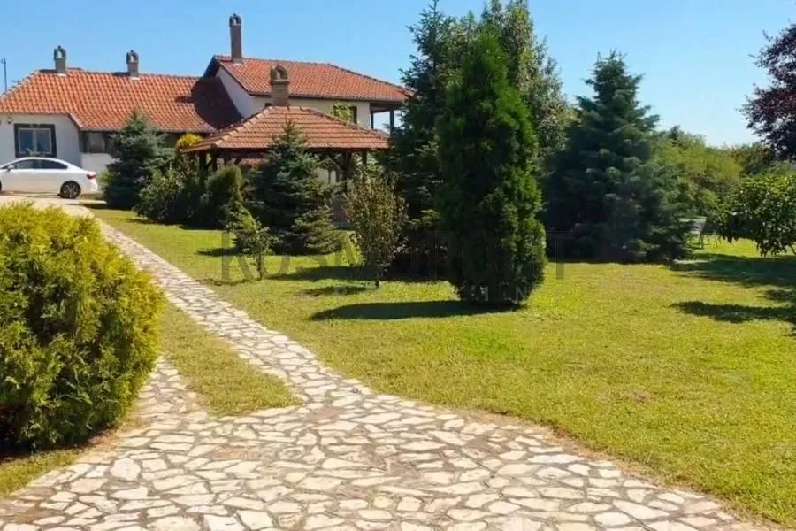 Prodaja, kuća, 205m², Arnajevo, Barajevo