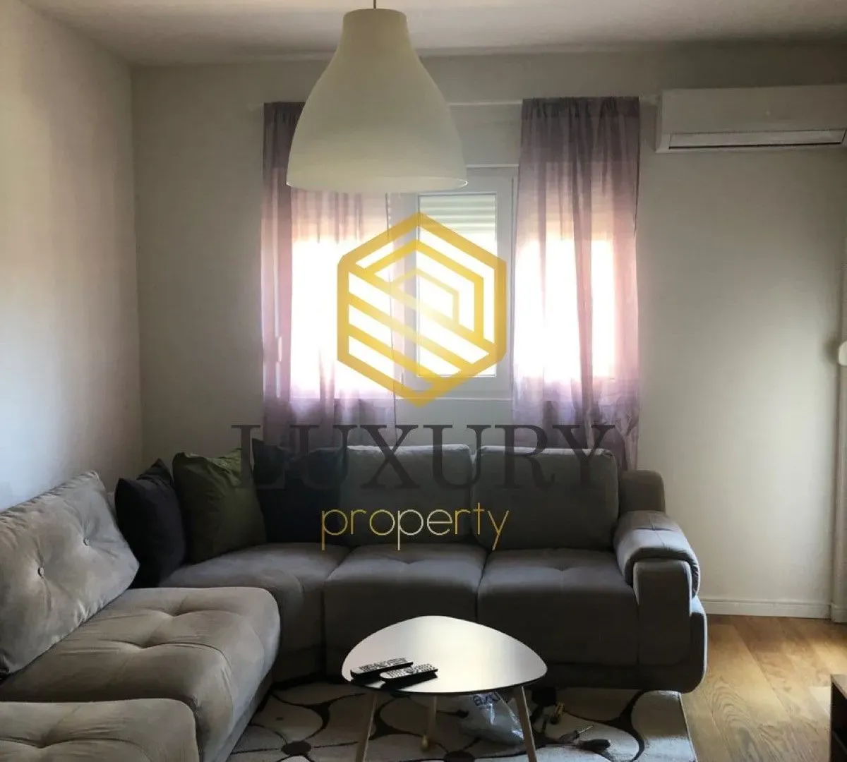 Prodaja, jednosoban stan, 49m², Central Point, Podgorica