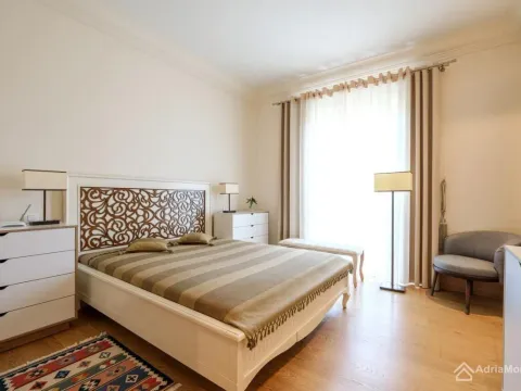 Sale, two bedroom apartment, 116m², Porto Montenegro, Tivat - image 11